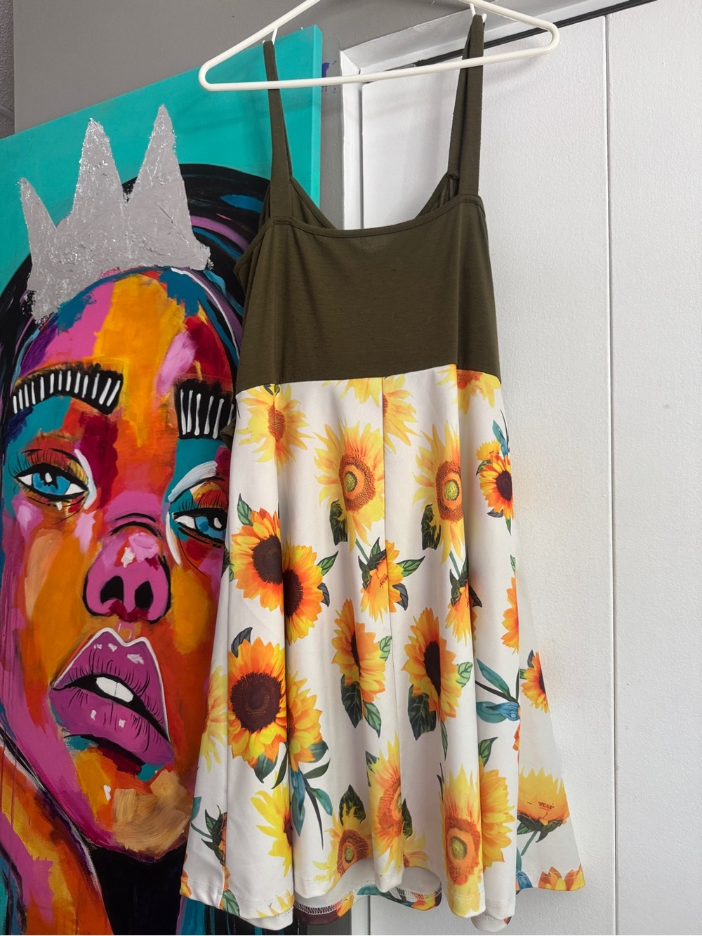 Boutique Olive Green Sunflower Criss Cross Sundress Size Large - Picture 5 of 8